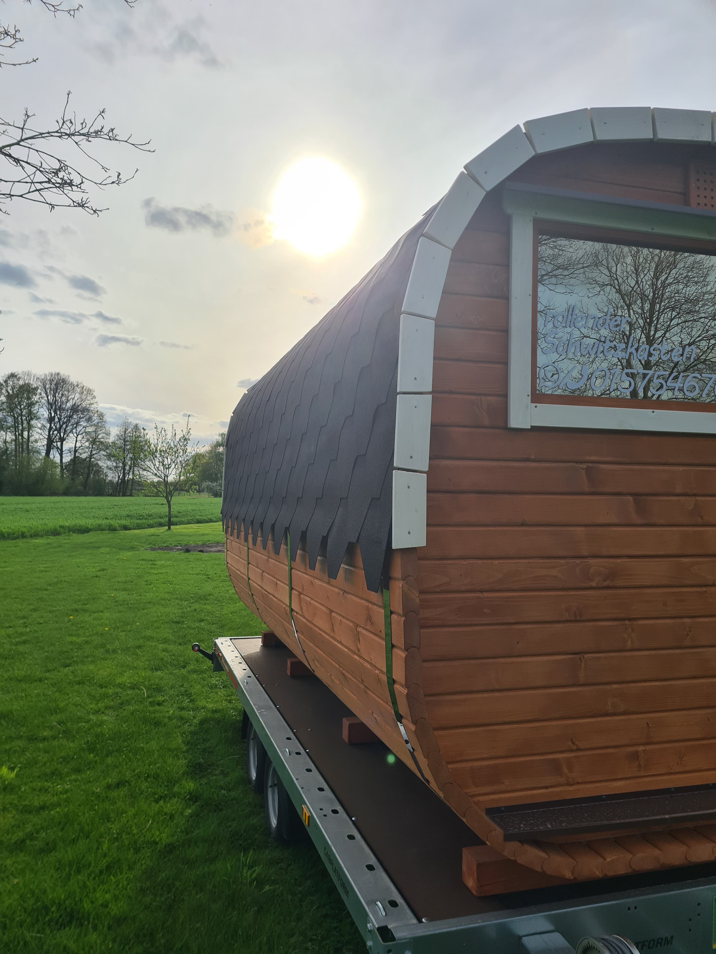 Sauna auf Transportanhänger